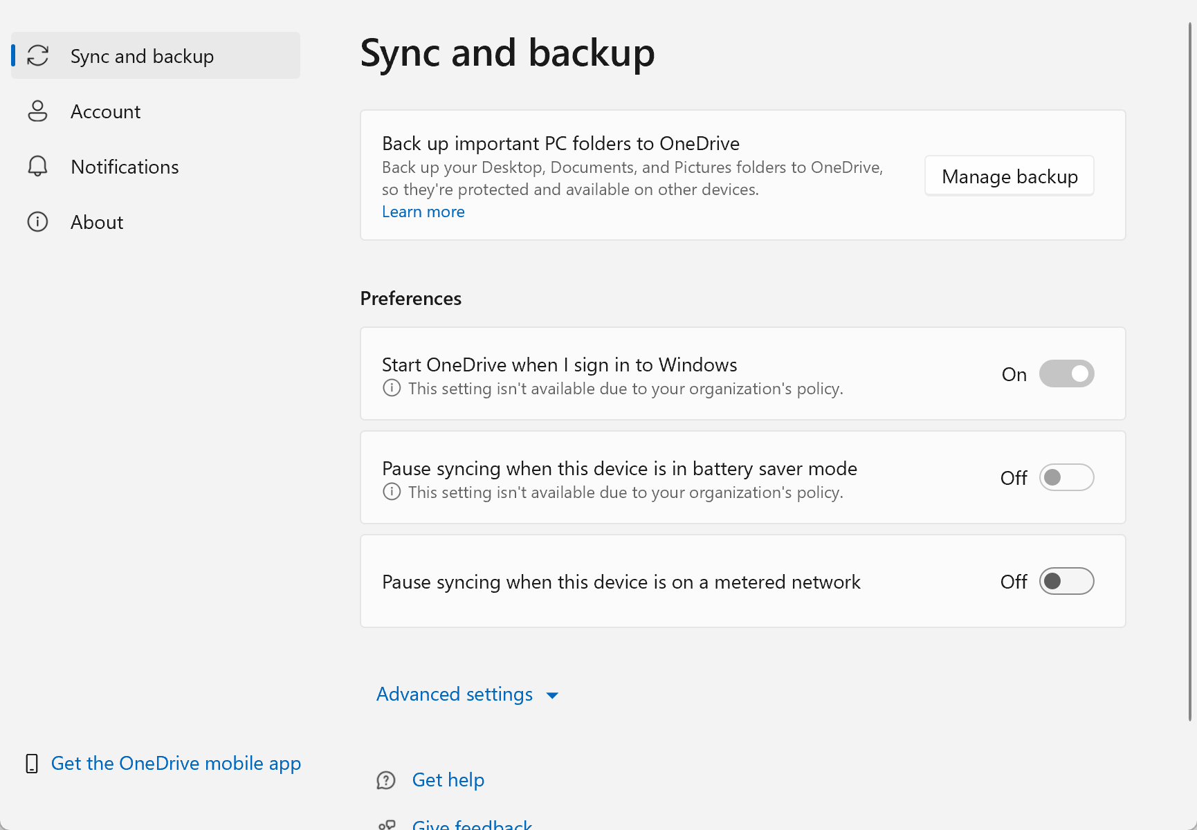 The screenshot of OneDrive Settings shows that the user can no longer switch off the automatic start of OneDrive. The group policy is working.